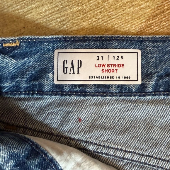 GAP Low Stride Short - Picture 4 of 7